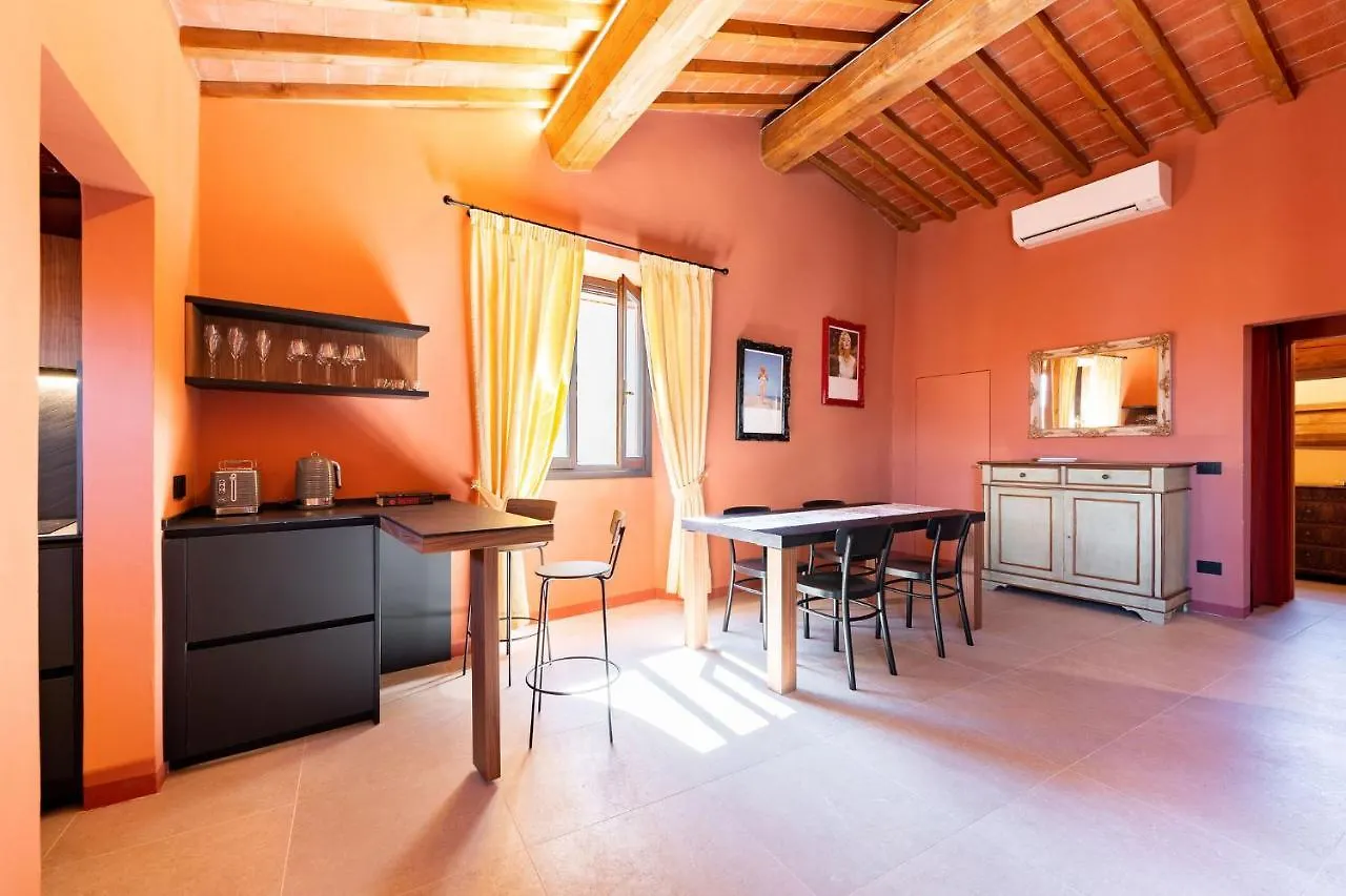 Sdrucciolo Dei Pitti Fourth Floor Apartment Florence Italy